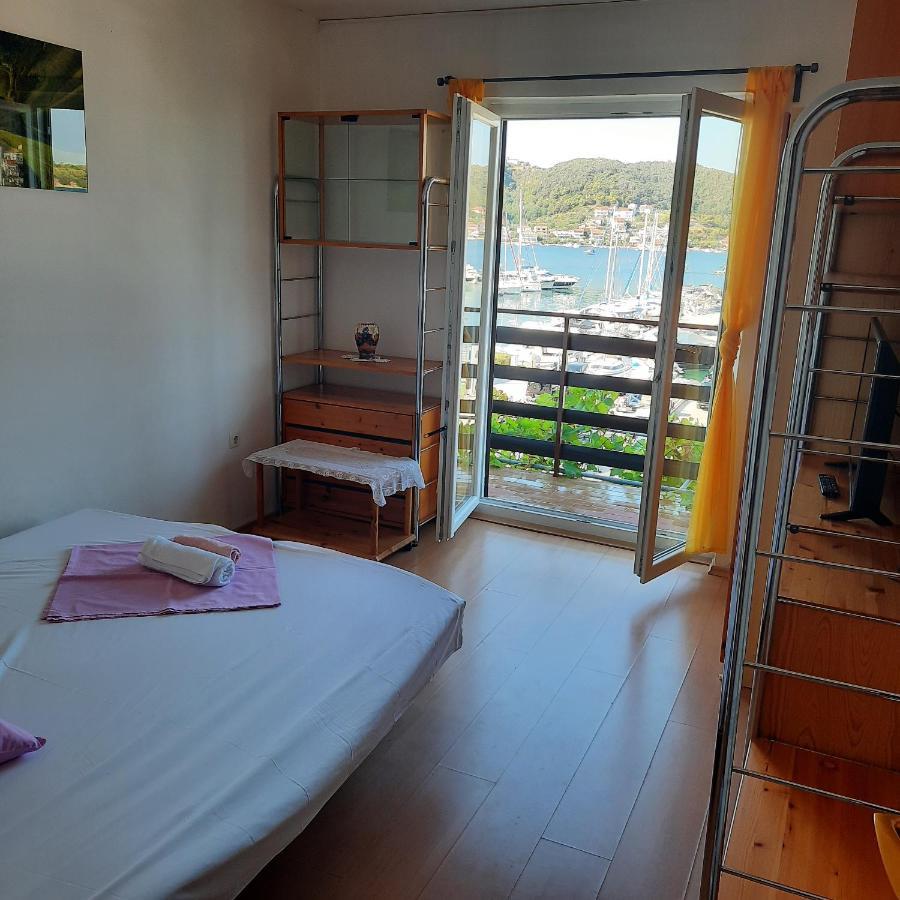 Apartments Bojana Rab Supetarska Draga Ngoại thất bức ảnh
