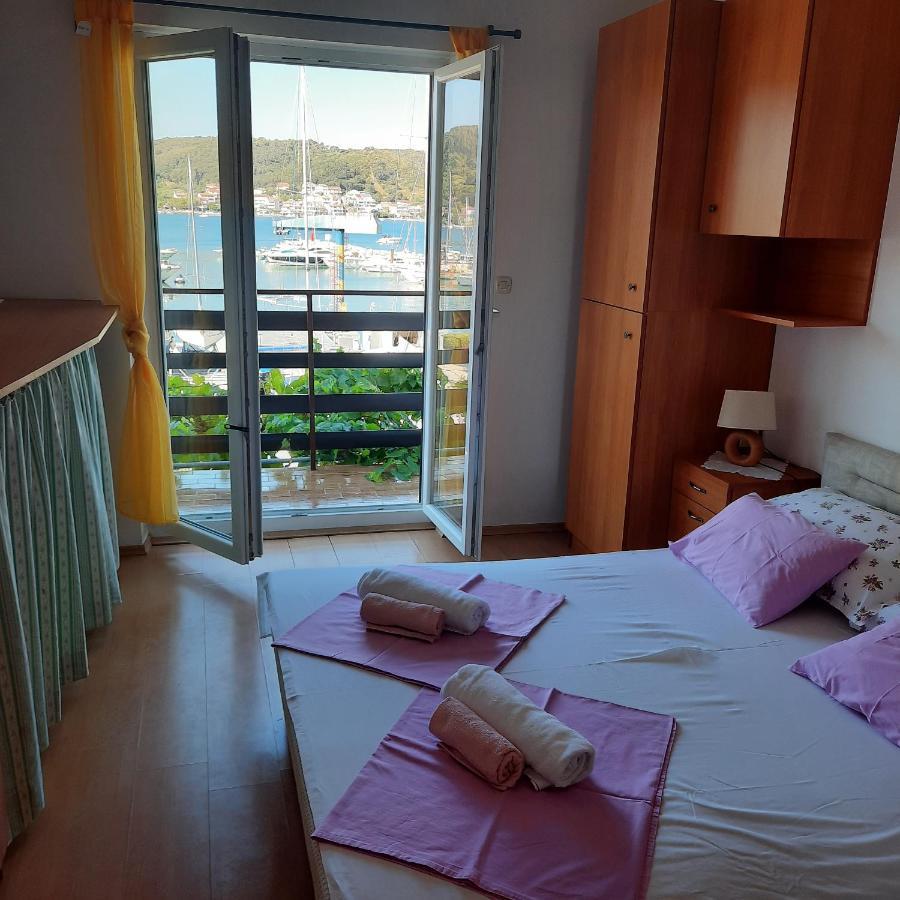Apartments Bojana Rab Supetarska Draga Ngoại thất bức ảnh