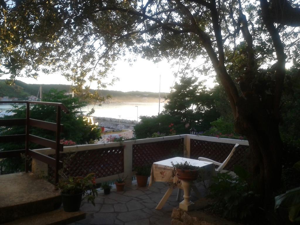 Apartments Bojana Rab Supetarska Draga Phòng bức ảnh