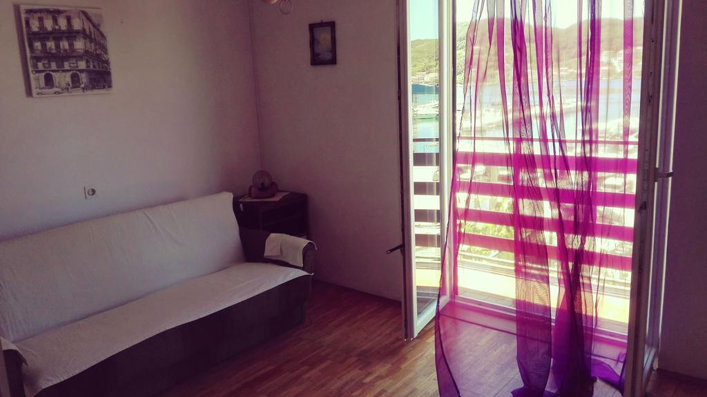 Apartments Bojana Rab Supetarska Draga Ngoại thất bức ảnh